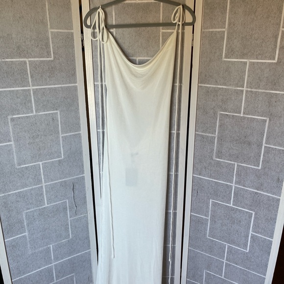 Melani Long Laces Draped Cowl Backless Maxi Dress 🕊️ - Picture 3 of 14